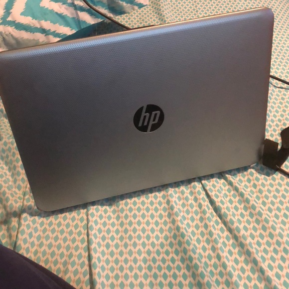 WILLING TO NEGOTIATE!! Windows Hp Laptop - Picture 4 of 4